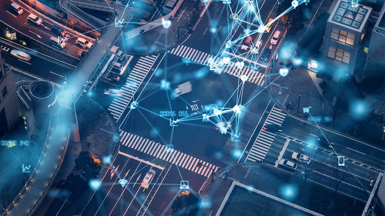 How TaxiNet Supports, Not Replaces, Traditional Courtiers & Drivers